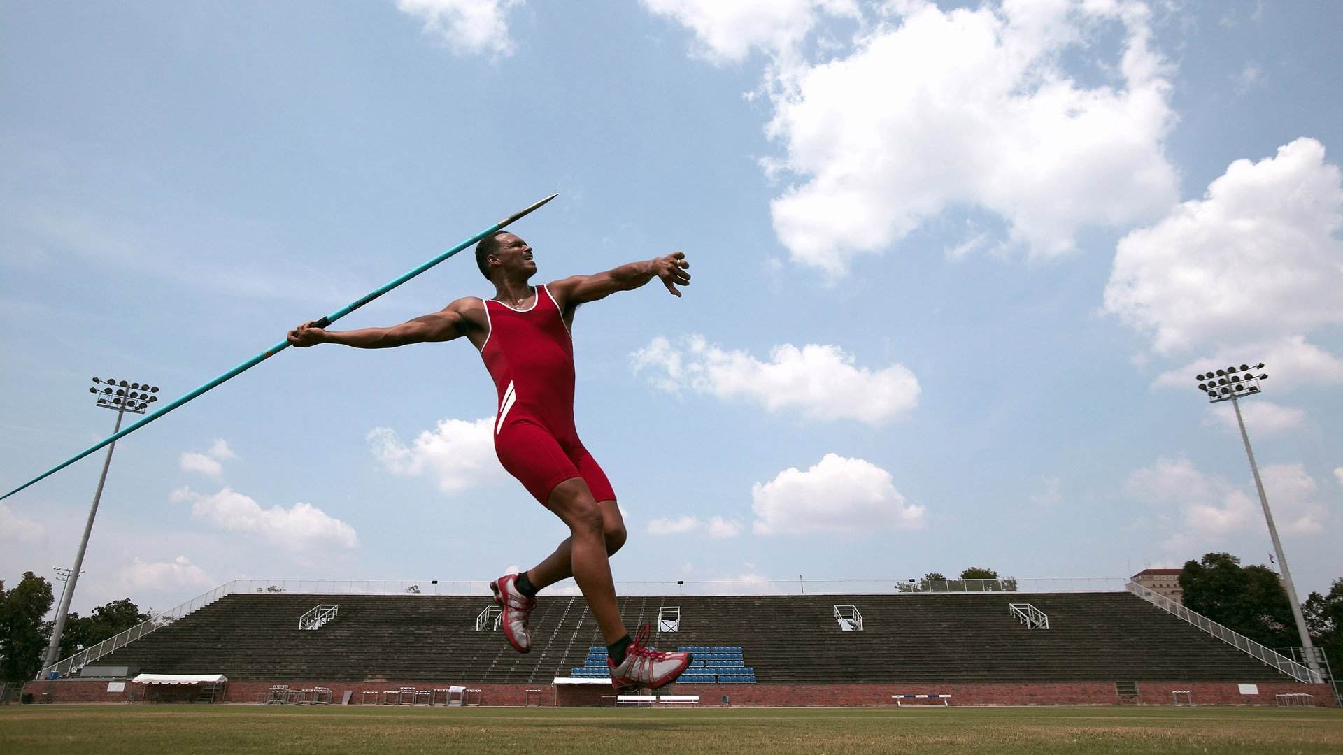 世界帆船赛火热进行中，亚洲代表队表现亮眼，帆船比赛世界排名