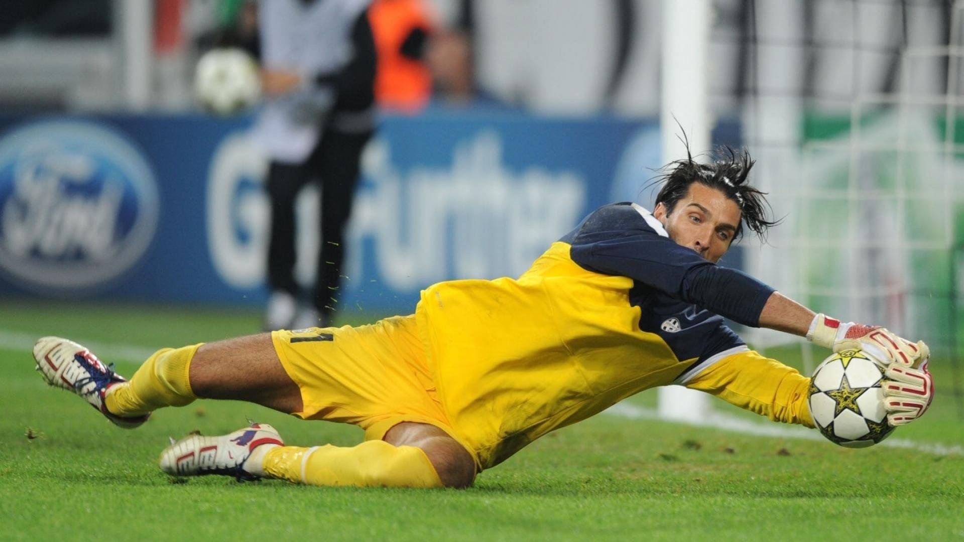 泪目！威少24+6+9站着死！亚历山大延续纪录，哈腾33+19+3生涯新高，威少与亚当斯